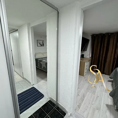 Sunny Apartman *